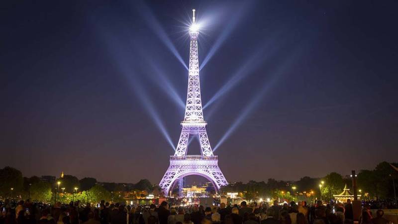 Paris to shine Ukraine flag colours on Eiffel Tower