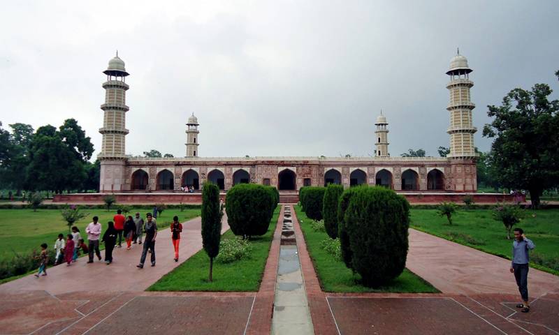 Jahangir's Mausoleum Complex Included in World Monuments Watch List 2022