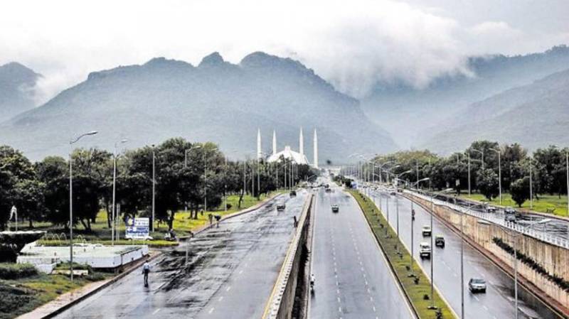 Tourists injured by avalanche in Abbottabad, rainfall predicted in different cities