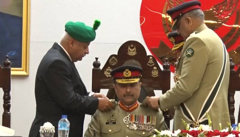 COAS installs Lt Gen Adnan as 21st Colonel Commandant of Punjab Regiment