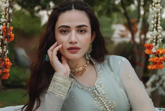 Sana Javed takes legal action against showbiz stars accusing her of bullying 