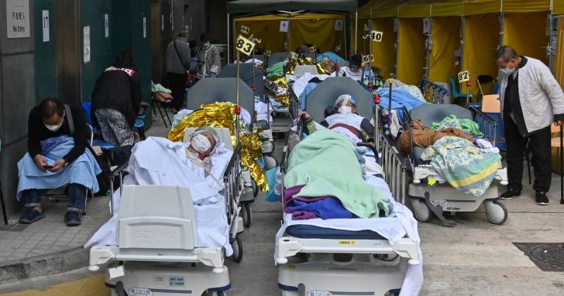 China boosts bed spaces as Omicron outbreak spreads