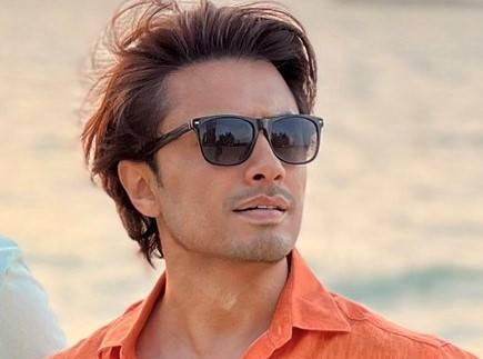 Ali Zafar happy over miraculous recovery of wheelchair-bound fan