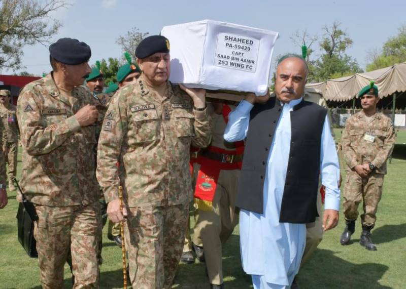 COAS visits Corps Headquarters Peshawar, attends funeral prayers of fallen soldiers