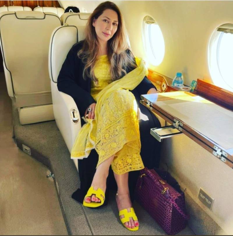 Farah Gujjar on netizens' radar over viral photo of expensive bag, shoes