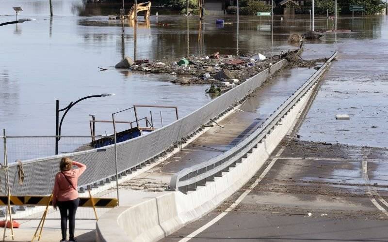 Australian flood disinformation sparks threats to pilots