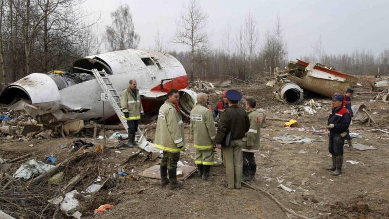 Smolensk air crash due to onboard explosions: Polish probe