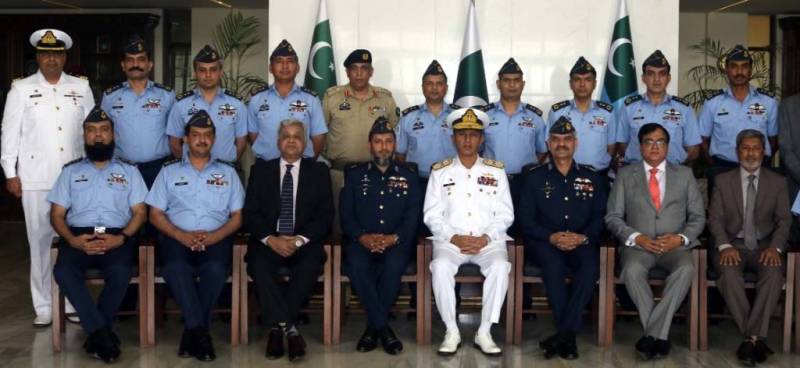 Naval Chief visits PAF Air War College Institute