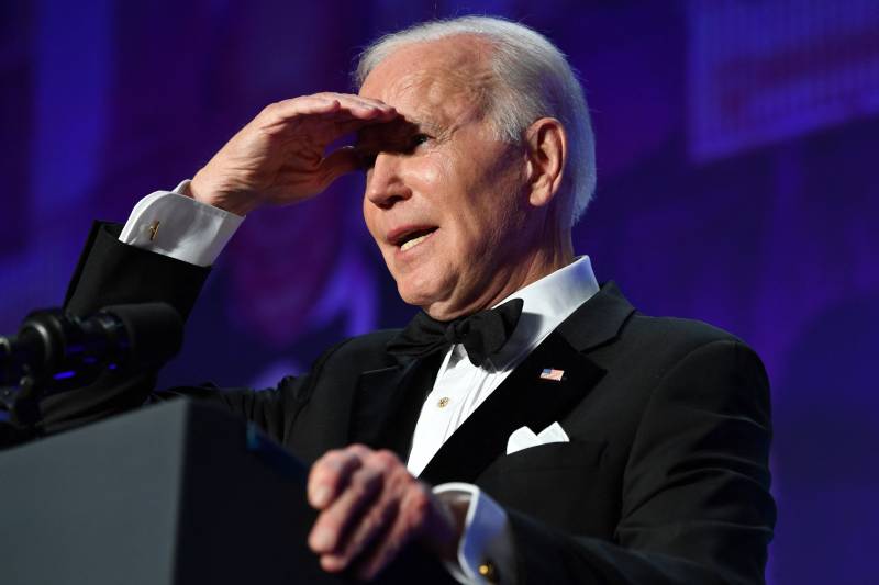 Biden, Trevor Noah headline White House journalists' gala dinner