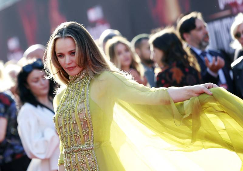 Stars sparkle at Met Gala in New York