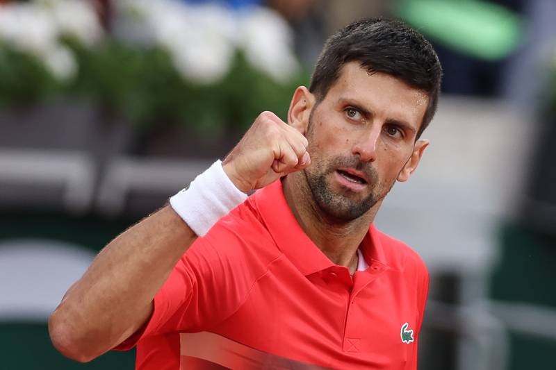 Djokovic beats former coach's new pupil at French Open