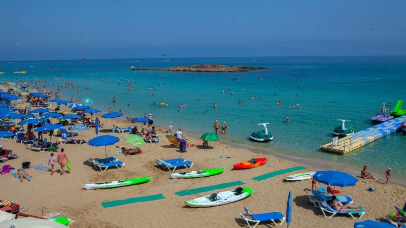 Cyprus drops Covid tests for tourists, face masks indoors