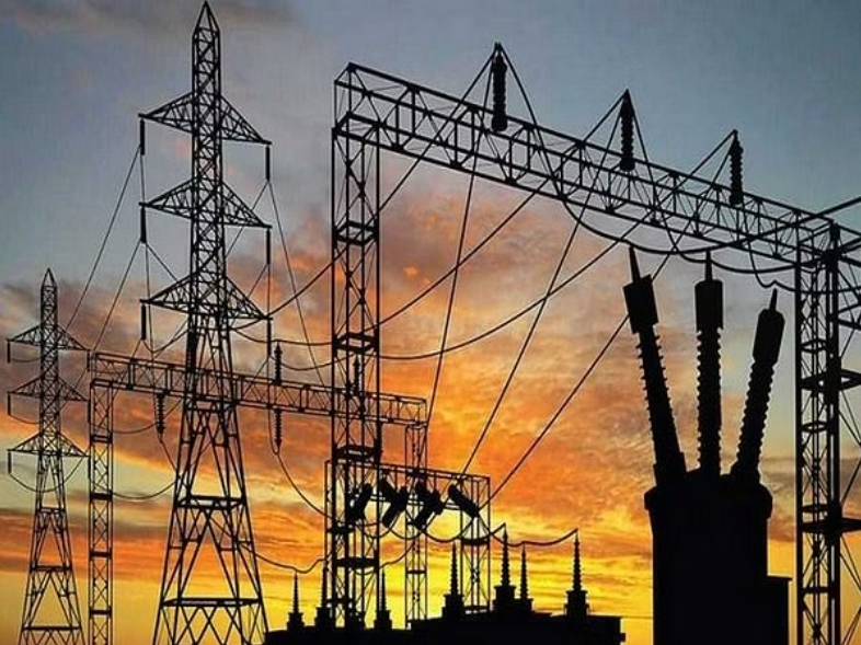 Electricity shortfall touches 7,365 MW mark in country