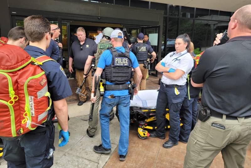 Gunman kills four at US hospital in new mass shooting