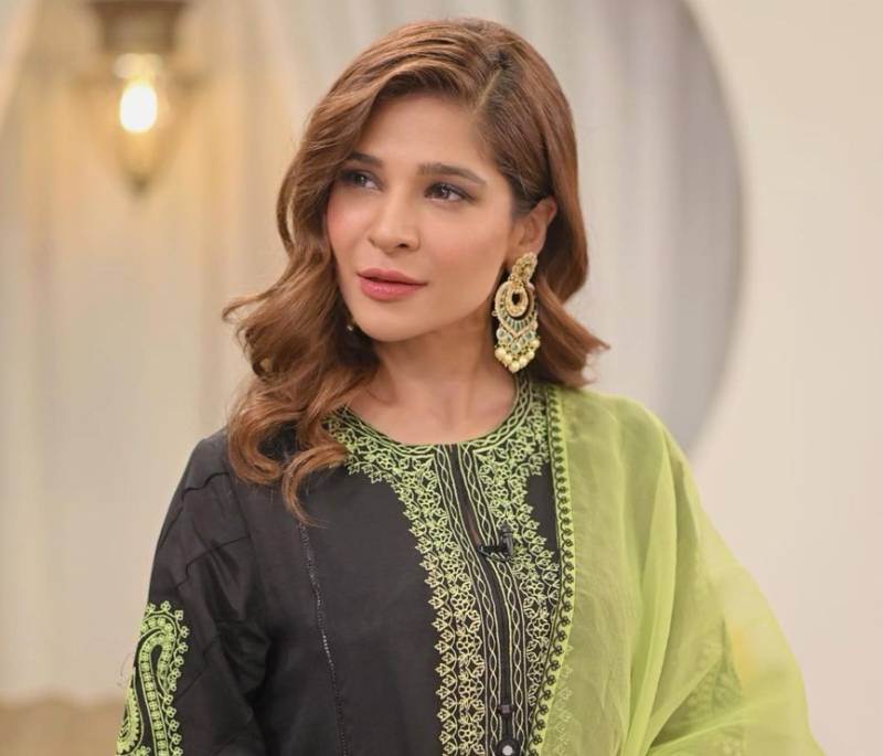 Ayesha Omar shares cutesy moments from Barcelona