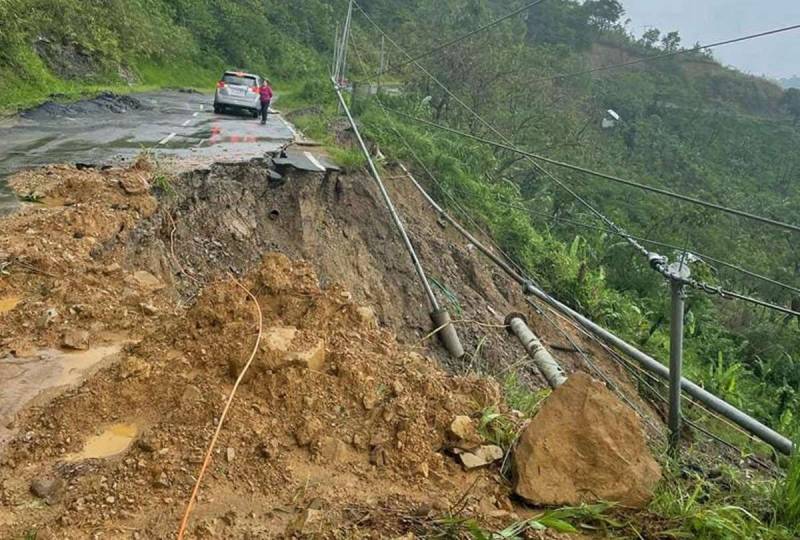 Death toll from northeast India landslide rises to 11