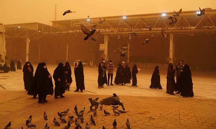 Iran shuts offices and schools as sandstorm hits Tehran