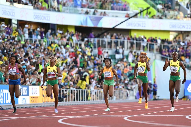 (From L to R) USA's Aleia Hobbs, Jamaica's Shelly-Ann Fraser-Pryce, Ivory Coast's Marie-Josee Ta Lou , Jamaica's Elaine Thompson-Herah and Jamaica's Shericka Jackson compete in the women's 100m final during the World Athletics Championships at Hayward Field in Eugene, Oregon