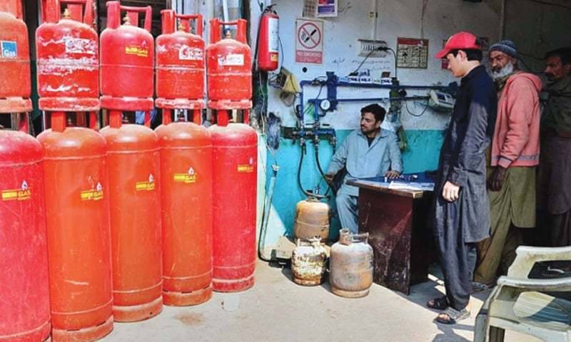 Ogra lowers LPG price