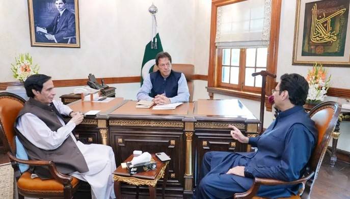 Punjab cabinet shouldn’t exceed 20 members, Imran tells PML-Q