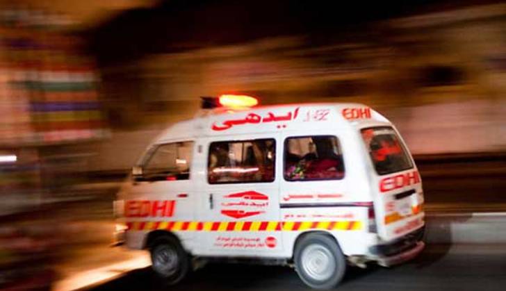 Man, two children killed in Karachi road accident 