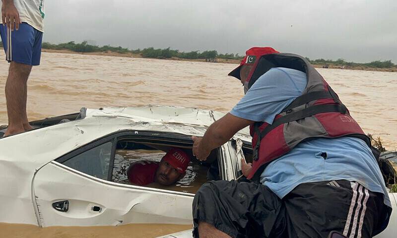 Family drowned in Malir River: Woman’s body recovered