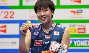 Japan's Yamaguchi retains badminton women's world title