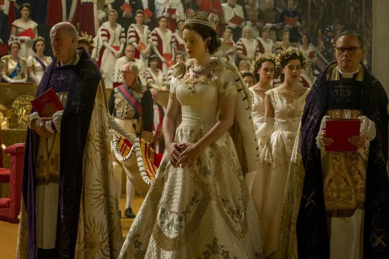 Netflix suspends 'The Crown' filming after death of Queen Elizabeth