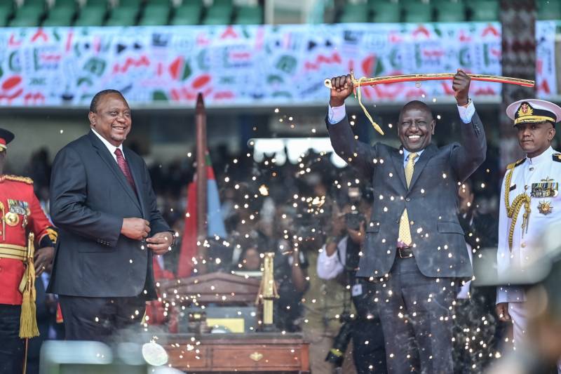 Ruto pledges to work for all Kenyans after swearing-in