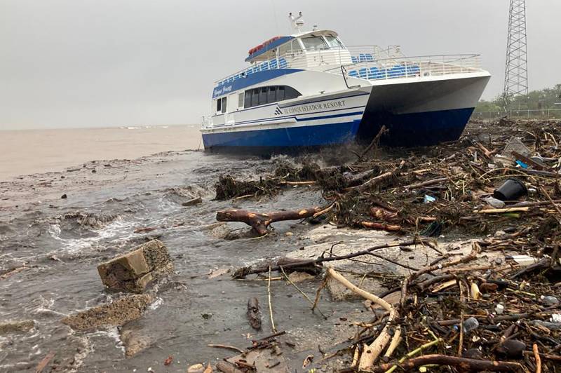 Fiona, now a Category Three hurricane, reaches Turks and Caicos