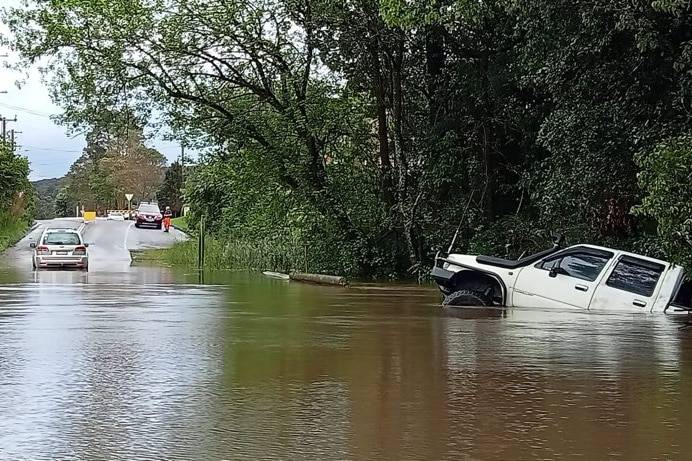 Rain-lashed Sydney residents warned to evacuate