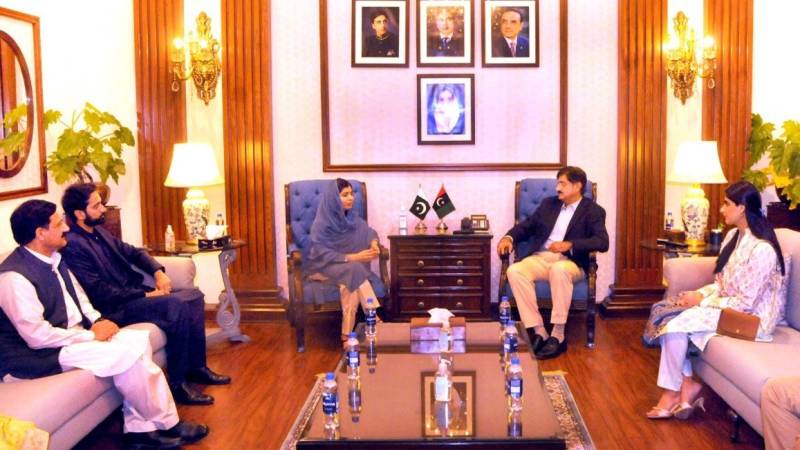 Malala discussed effects of flood on children education with Sindh CM