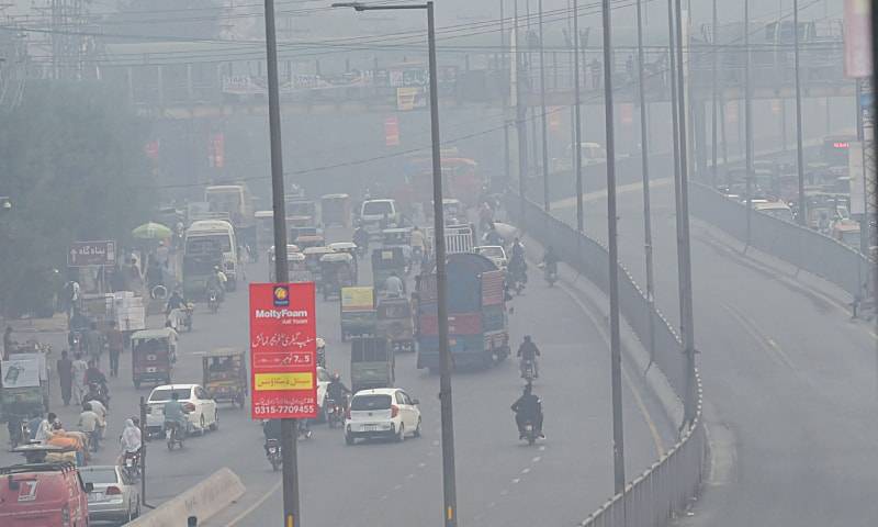 New Delhi takes practical steps against smog; Lahore only declared calamity hit