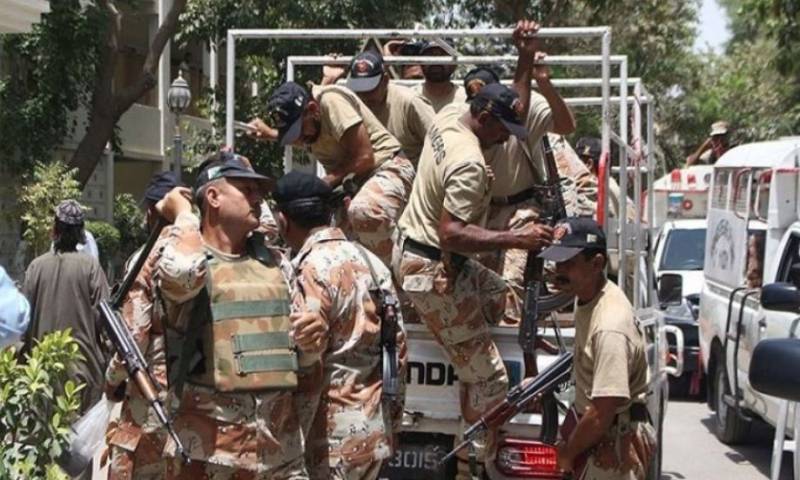 Two hardcore criminals arrested in Karachi