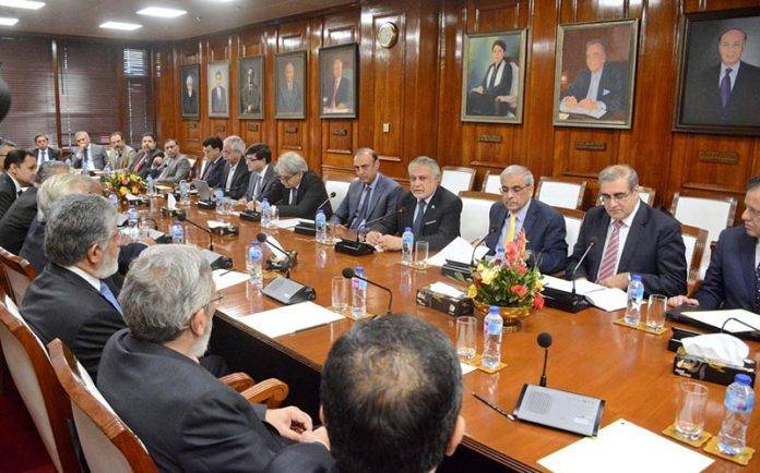 Dollar will soon become cheaper: Dar