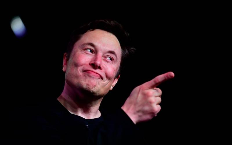 Sole director Musk on the move at Twitter after takeover finalized