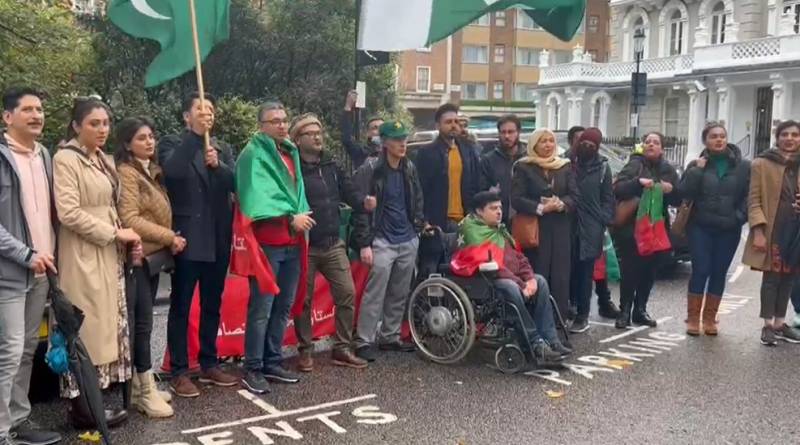 PTI London stages protest against assassination attack on Imran Khan