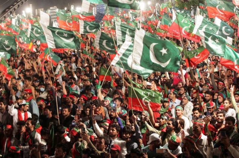 PTI to hold smart long march in Kharian today