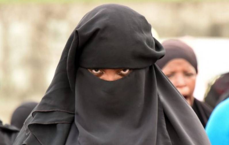 Burqa-clad boy gets thrashing in attempt to meet girl in Gujranwala