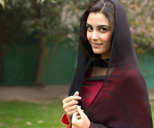 Maya Ali performs Umrah