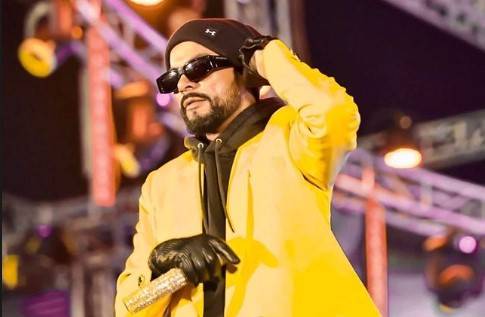 Lahore crowd cheers, sings with Bohemia in concert after years