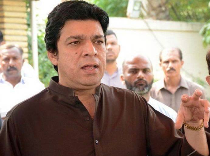 Vawda advises Imran to get rid of snakes, worms