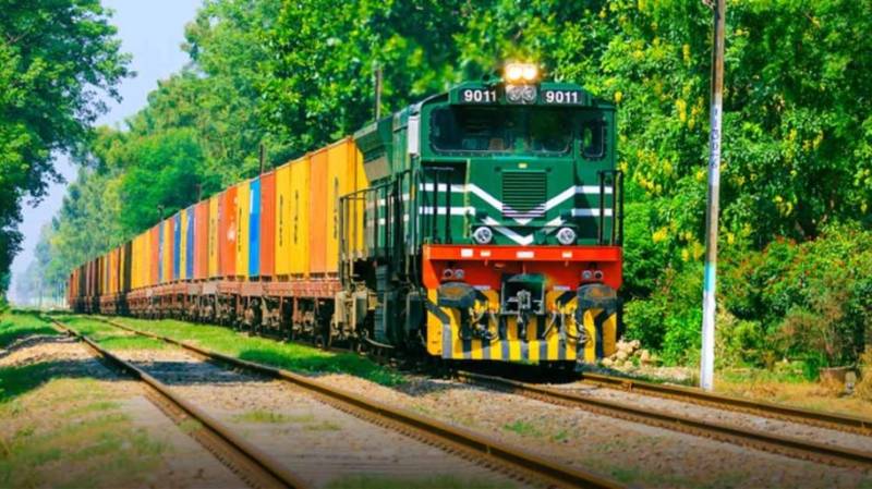 Railway Ministry announces restoration of Green Line Express Train