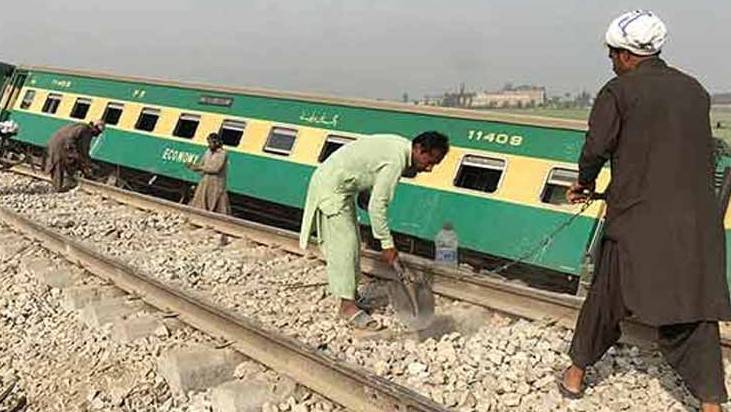 Three bogeys of Karachi-bound train derail