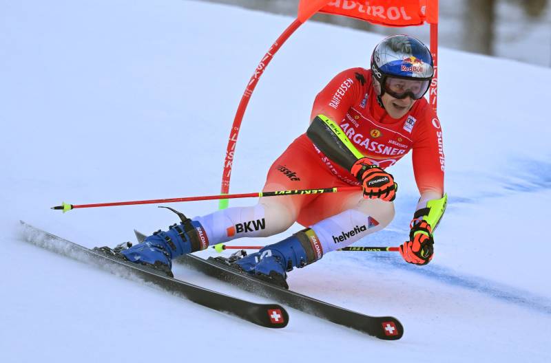 Braathen claims Alta Badia giant slalom, Odermatt extends leads