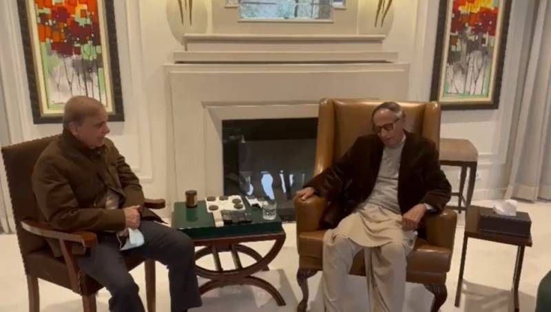 PM consults Ch Shujaat over likely dissolution of assemblies  