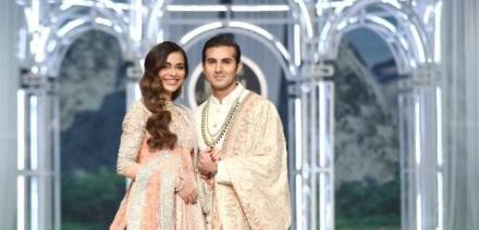  Bridal Couture Week: Shahroz Sabzwari and Sadaf Kanwal steal the show 