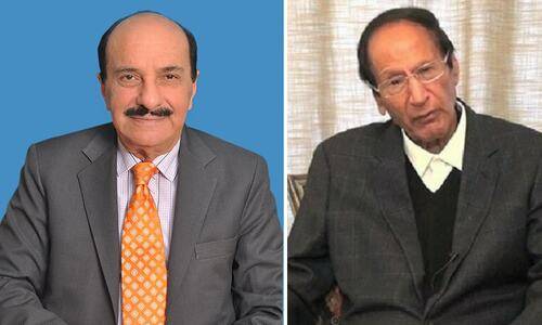 Ch Shujaat kicks out Senator Kamil Ali Agha from PML-Q