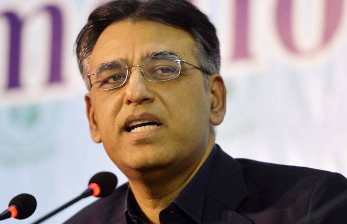 Economy suffering from political turmoil, says Asad Umar