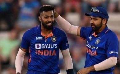 India promotes Pandya, drops Pant for Sri Lanka series